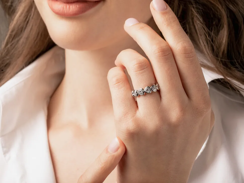 Eternityring Full of Hearts