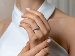 Solitärring Surprise mit Diamant