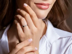 Spannring Infinity Petite mit Diamant