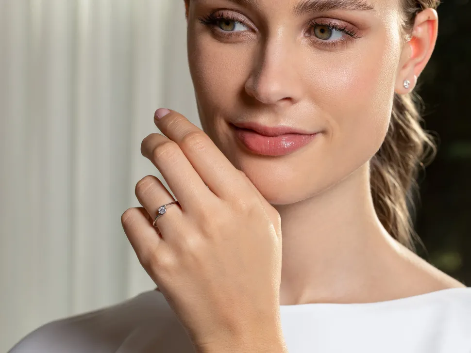 Spannring Touch mit Diamant